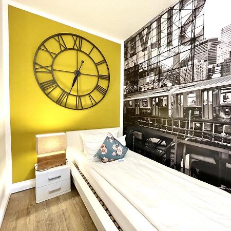 Boutique Apartment Am Bahnhof Freiburg Bagian luar foto
