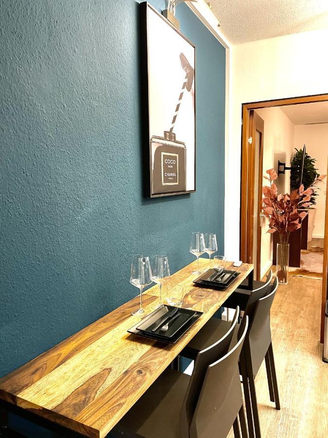 Boutique Apartment Am Bahnhof Freiburg Bagian luar foto